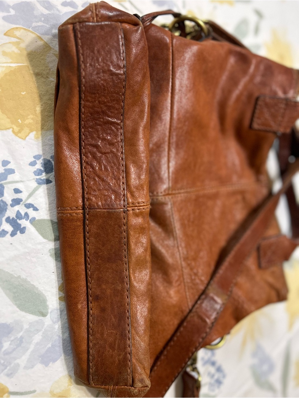 Fossil Leather Shoulder Bag in Warm Tan - Picture 9 of 9